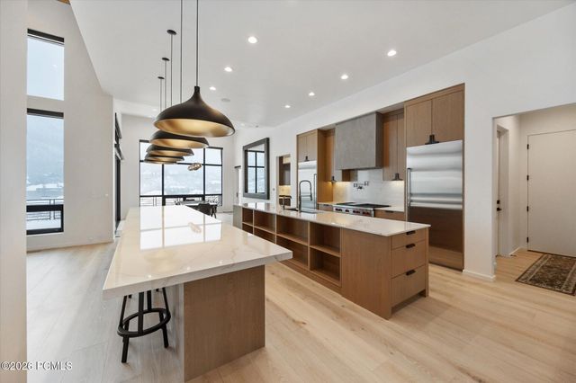 9 Windsong, Sandy, UT 84092