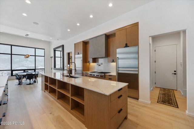 9 Windsong, Sandy, UT 84092