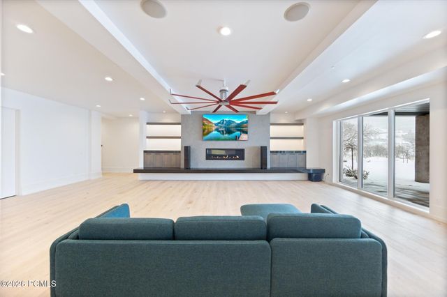 9 Windsong, Sandy, UT 84092