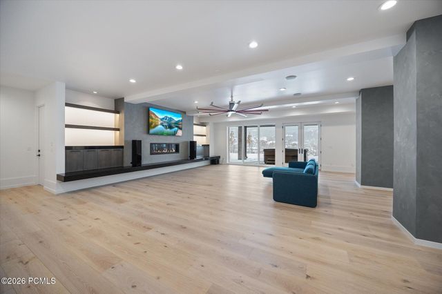 9 Windsong, Sandy, UT 84092