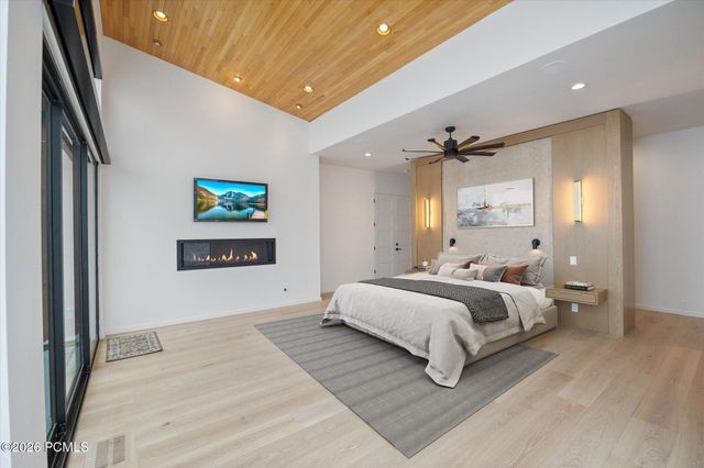 9 Windsong, Sandy, UT 84092