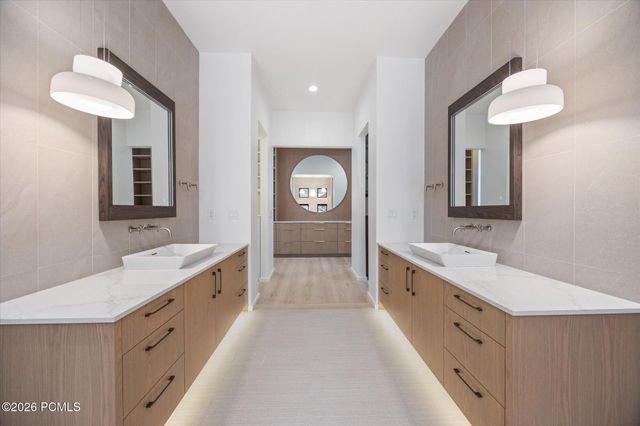 9 Windsong, Sandy, UT 84092