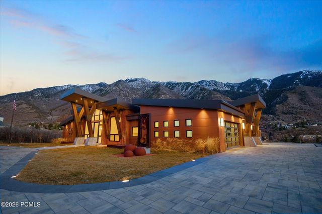 9 Windsong, Sandy, UT 84092