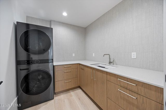 9 Windsong, Sandy, UT 84092