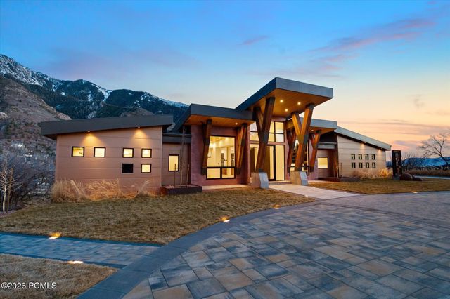 9 Windsong, Sandy, UT 84092