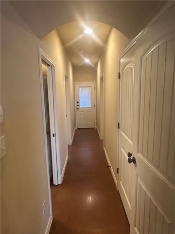 402 Baby Bear Drive, College Station, TX 77845