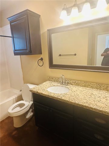 402 Baby Bear Drive, College Station, TX 77845