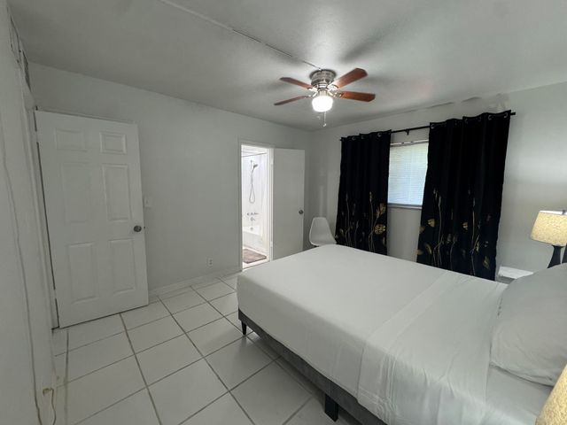 811 SE 16TH Street 206, Fort Lauderdale, FL 33316