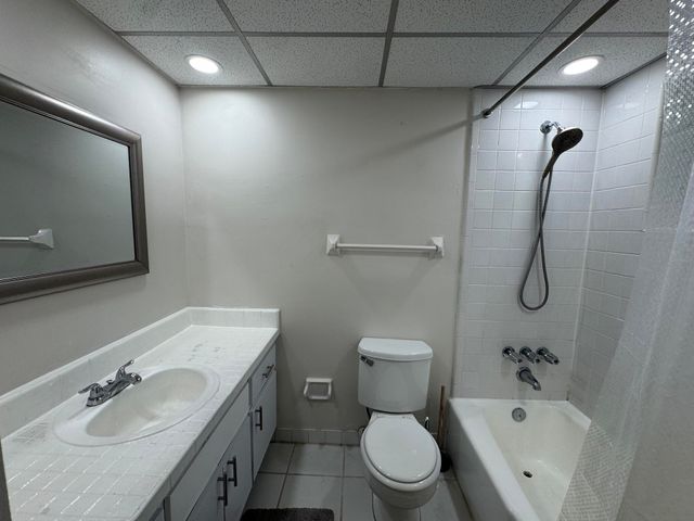 811 SE 16TH Street 206, Fort Lauderdale, FL 33316