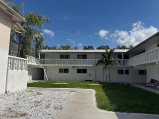 811 SE 16TH Street 206, Fort Lauderdale, FL 33316