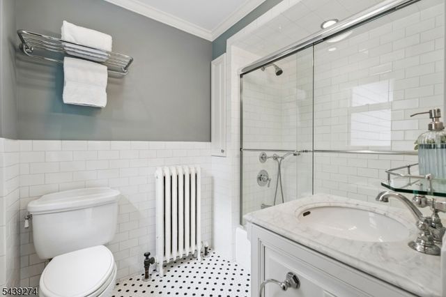 230 Springfield Ave, Summit City, NJ 07901