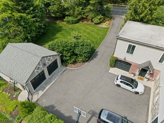 230 Springfield Ave, Summit City, NJ 07901