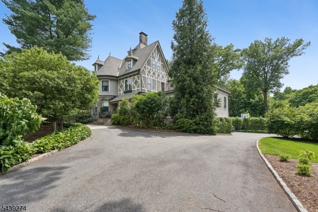 230 Springfield Ave, Summit City, NJ 07901 — photo 4