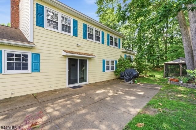 64 Fleetwood Dr, Rockaway Twp., NJ 07866
