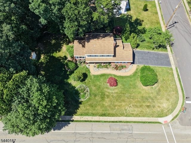 64 Fleetwood Dr, Rockaway Twp., NJ 07866