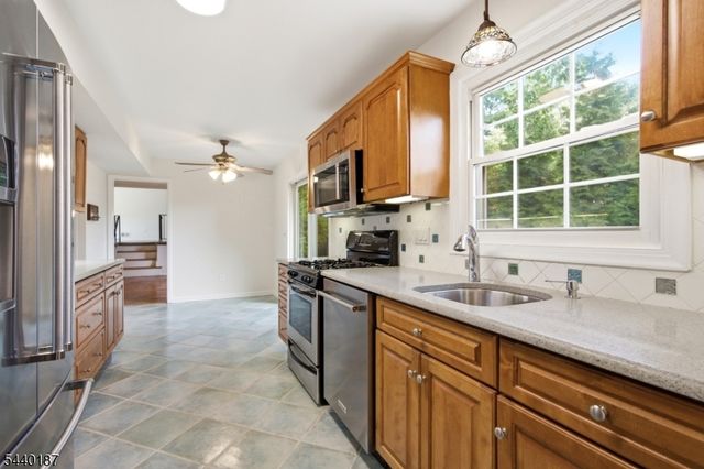 64 Fleetwood Dr, Rockaway Twp., NJ 07866