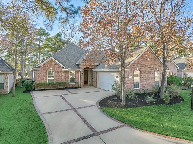 196 W Pines Drive, Montgomery, TX 77356