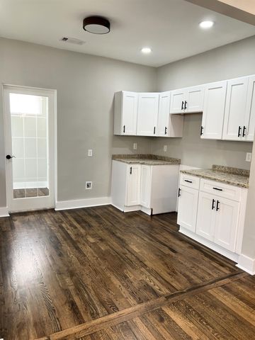 2115 HALLWOOD DR, Memphis, TN 38107