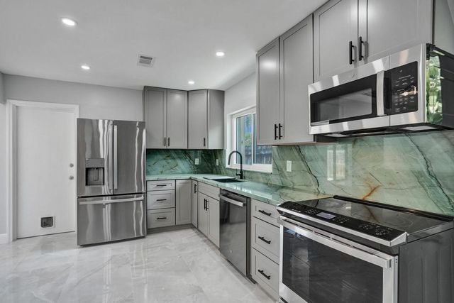 1424 Adams Street, Hollywood, FL 33020