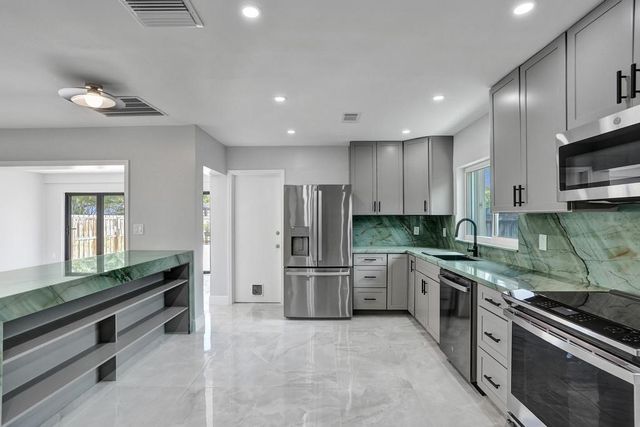 1424 Adams Street, Hollywood, FL 33020