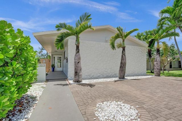 1424 Adams Street, Hollywood, FL 33020