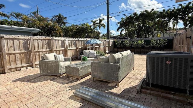 1424 Adams Street, Hollywood, FL 33020