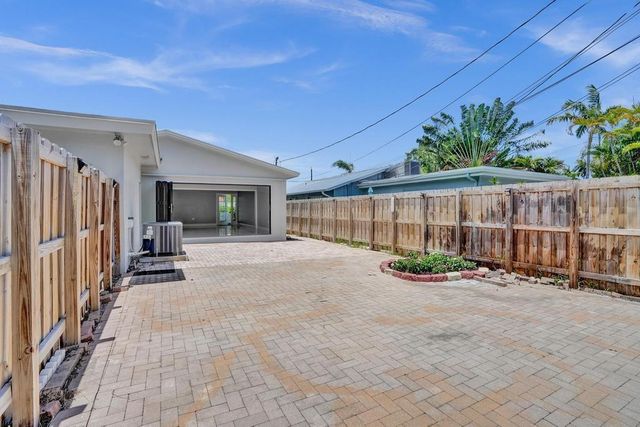 1424 Adams Street, Hollywood, FL 33020