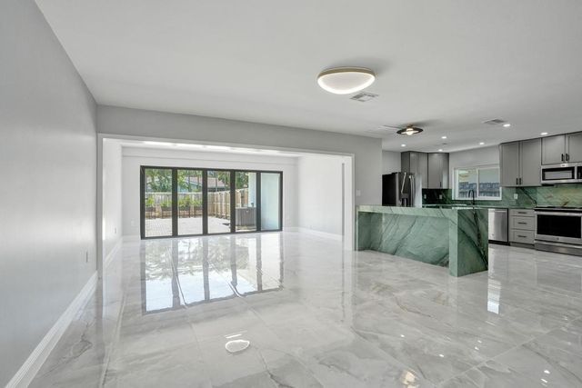 1424 Adams Street, Hollywood, FL 33020