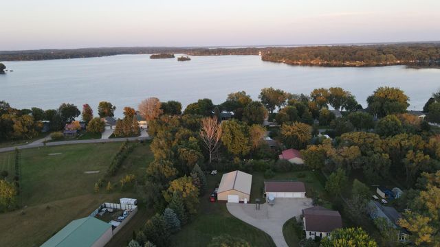 4316 133rd Avenue NE, Spicer, MN 56288