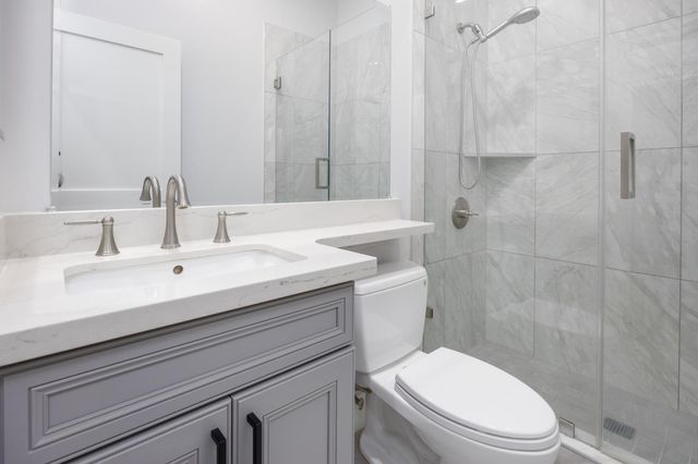 9422 Rhone Valley Way, Elk Grove, CA 95624