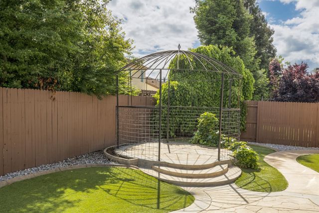 9422 Rhone Valley Way, Elk Grove, CA 95624