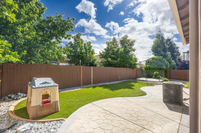 9422 Rhone Valley Way, Elk Grove, CA 95624