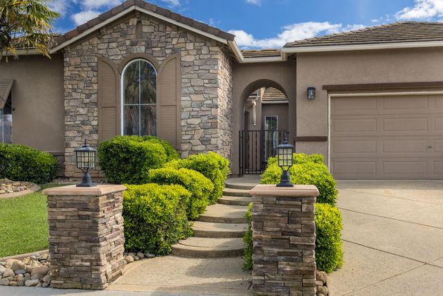 9422 Rhone Valley Way, Elk Grove, CA 95624