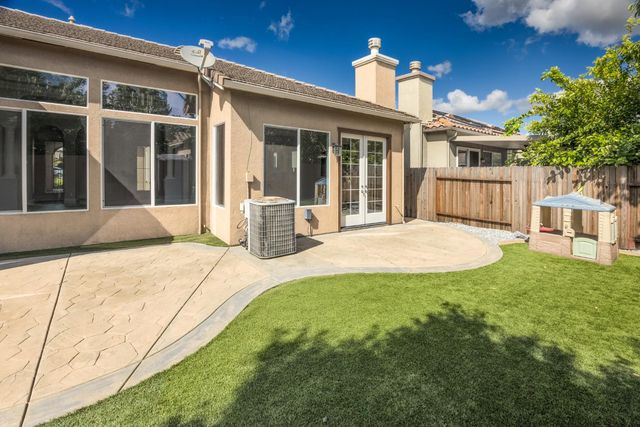 9422 Rhone Valley Way, Elk Grove, CA 95624