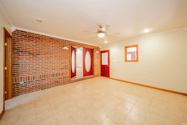 2405 N Wicklow Drive, Muncie, IN 47304