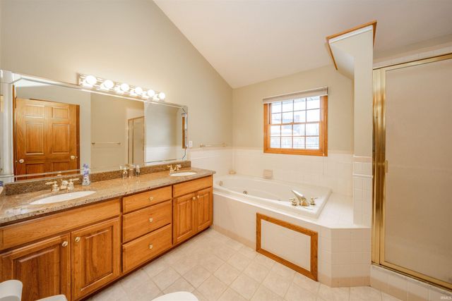 2405 N Wicklow Drive, Muncie, IN 47304