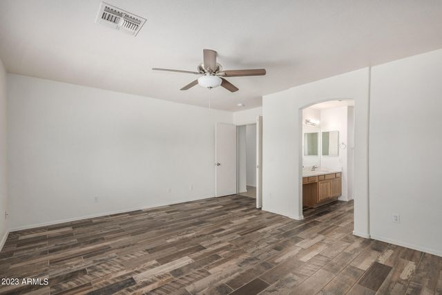 8617 W VOGEL Avenue, Peoria, AZ 85345