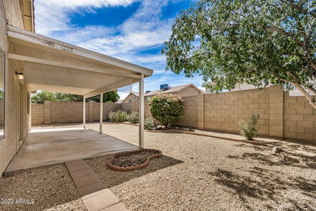 8617 W VOGEL Avenue, Peoria, AZ 85345