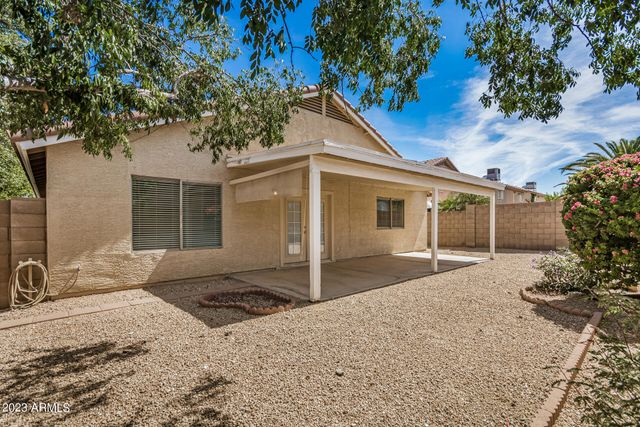 8617 W VOGEL Avenue, Peoria, AZ 85345