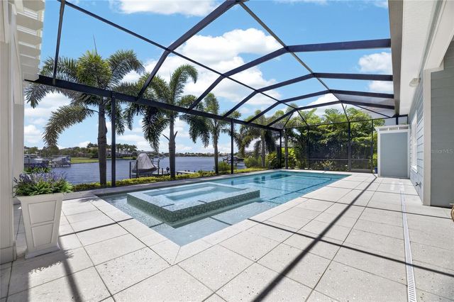 825 MANNS HARBOR DRIVE, Apollo Beach, FL 33572