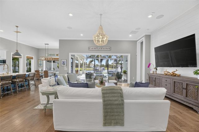 825 MANNS HARBOR DRIVE, Apollo Beach, FL 33572