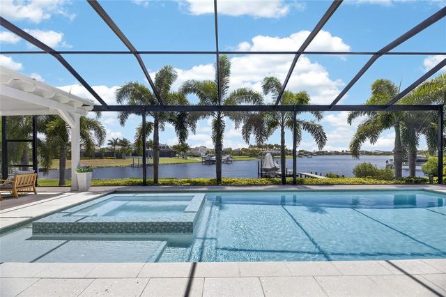 825 MANNS HARBOR DRIVE, Apollo Beach, FL 33572