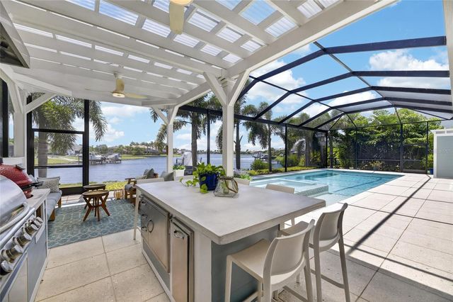 825 MANNS HARBOR DRIVE, Apollo Beach, FL 33572