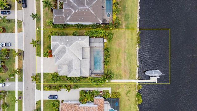 825 MANNS HARBOR DRIVE, Apollo Beach, FL 33572