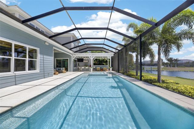 825 MANNS HARBOR DRIVE, Apollo Beach, FL 33572