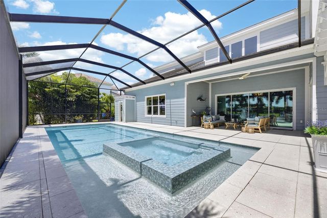 825 MANNS HARBOR DRIVE, Apollo Beach, FL 33572