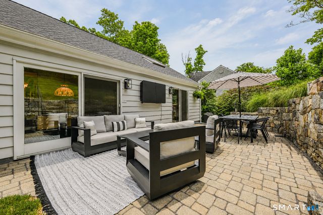 13 Hickory Drive, Greenwich, CT 06831