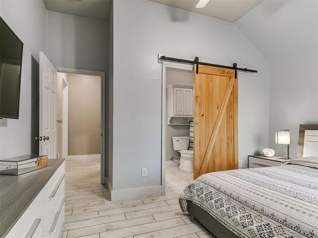 4949 Penn Place Place, Edmond, OK 73025
