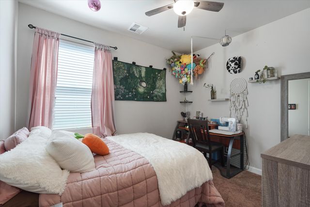 6917 Cleary Loop NE, Rio Rancho, NM 87144