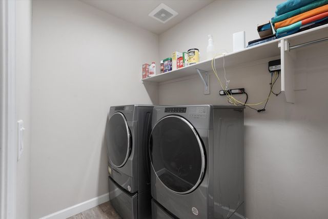 6917 Cleary Loop NE, Rio Rancho, NM 87144